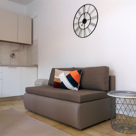 Guesthouse Civljak Baška Voda Екстериор снимка