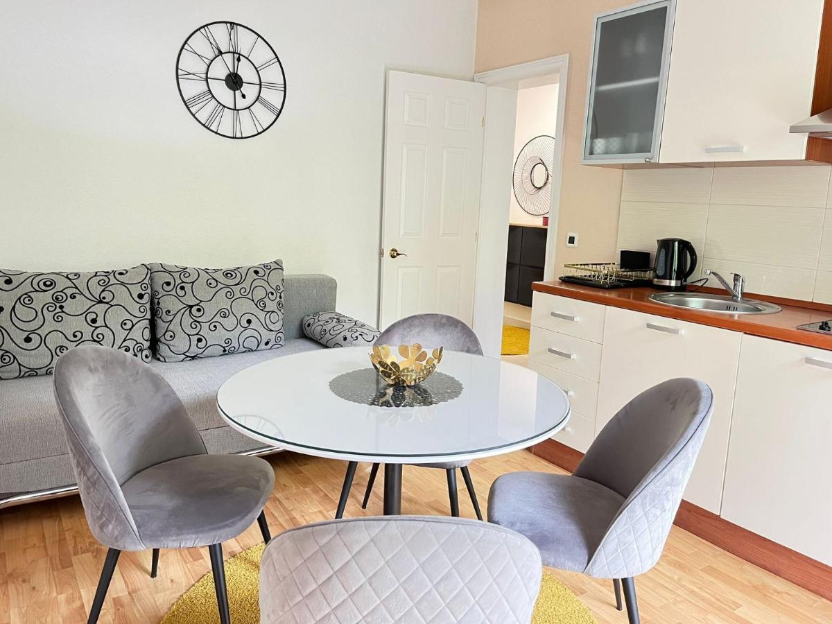Guesthouse Civljak Baška Voda Екстериор снимка