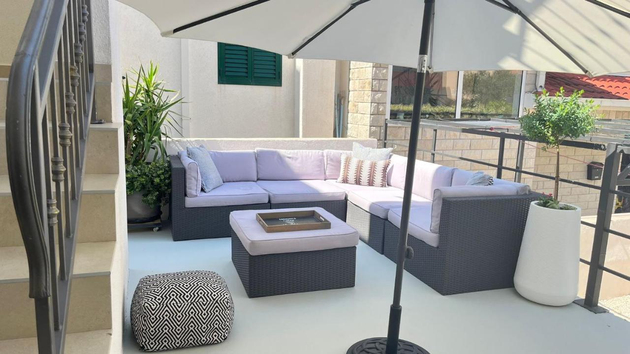 Guesthouse Civljak Baška Voda Екстериор снимка