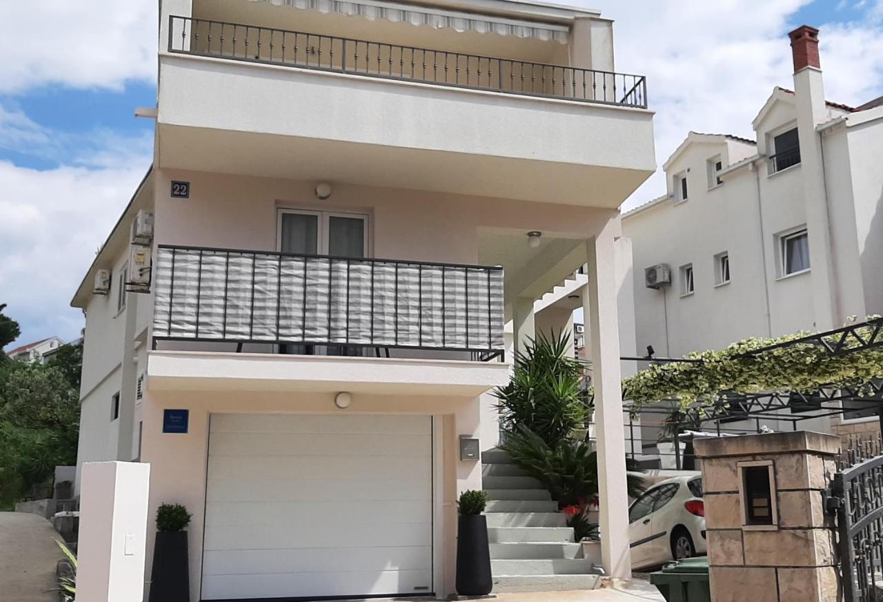 Guesthouse Civljak Baška Voda Екстериор снимка