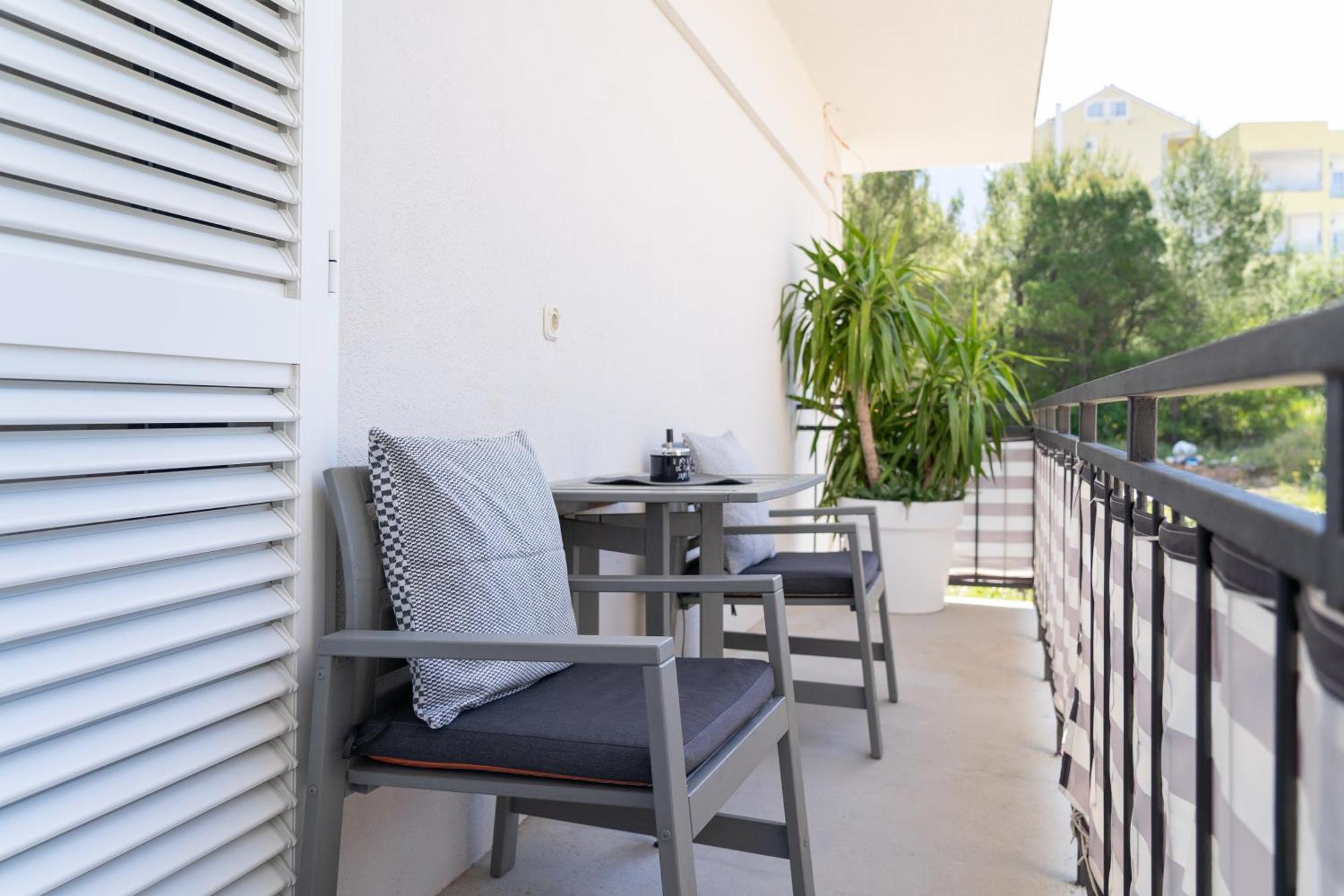 Guesthouse Civljak Baška Voda Екстериор снимка
